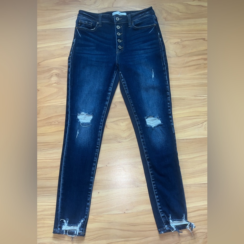 KanCan distressed skinny jeans, 9/28